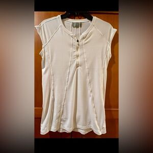 ATHLETA COVER UP TOP
SIZE MEDIUM
BARELY WORN